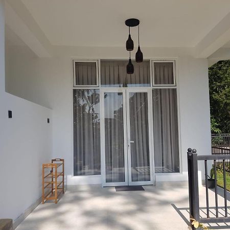 Pearl'S Homestay Matale Exterior photo