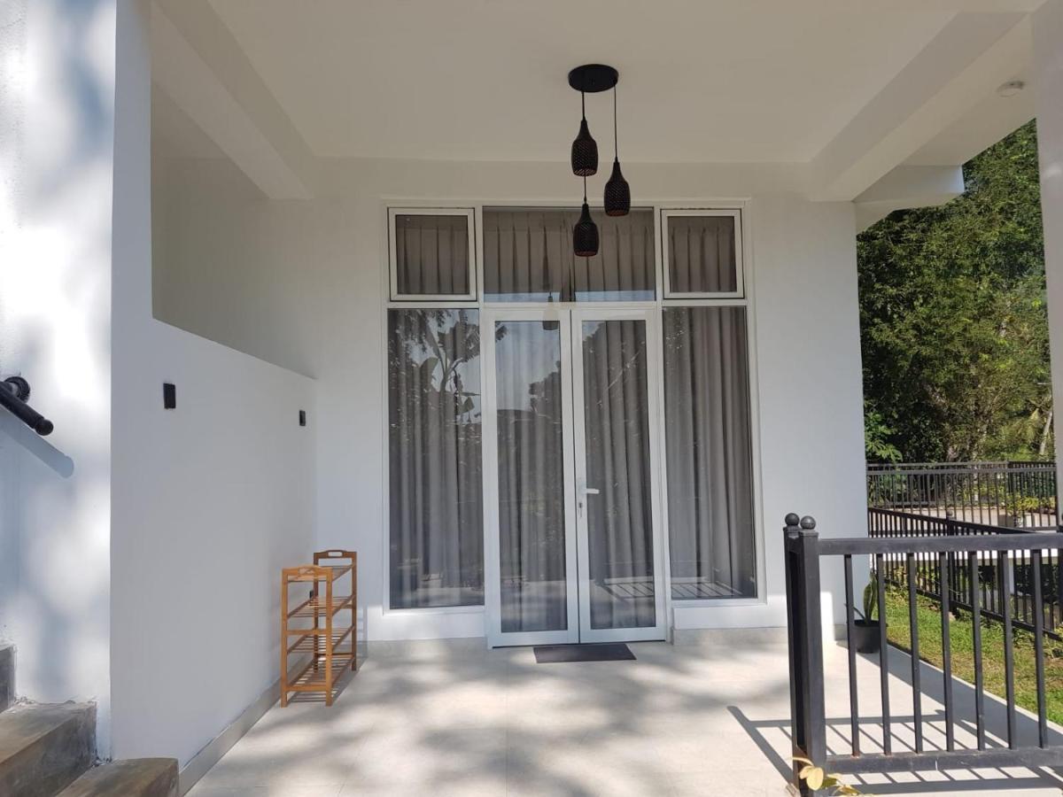 Pearl'S Homestay Matale Exterior photo