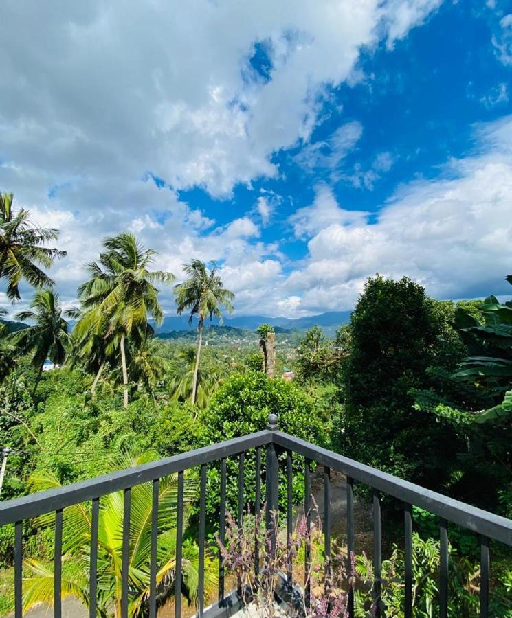 Pearl'S Homestay Matale Exterior photo