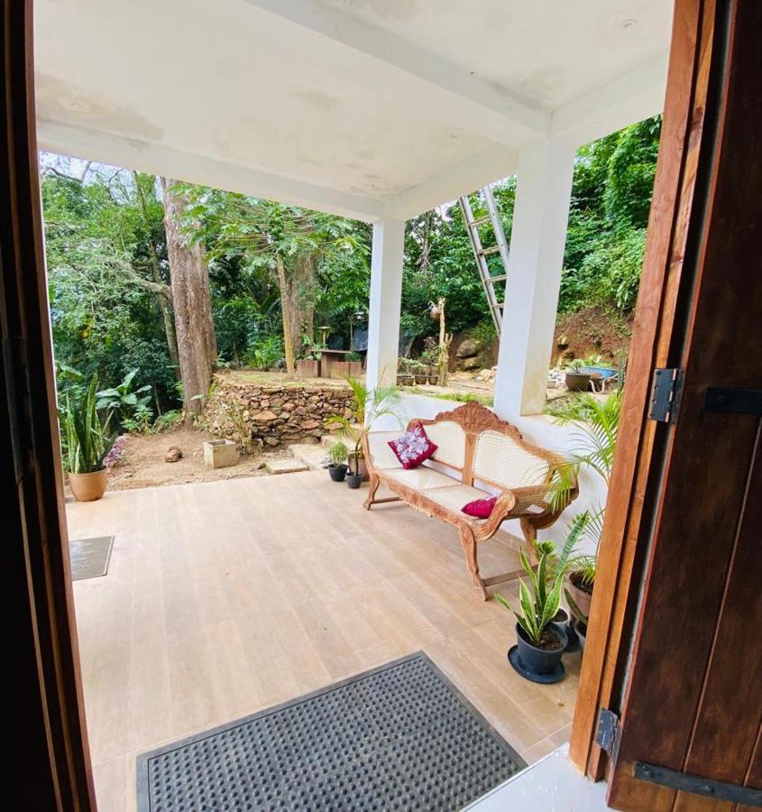 Pearl'S Homestay Matale Exterior photo